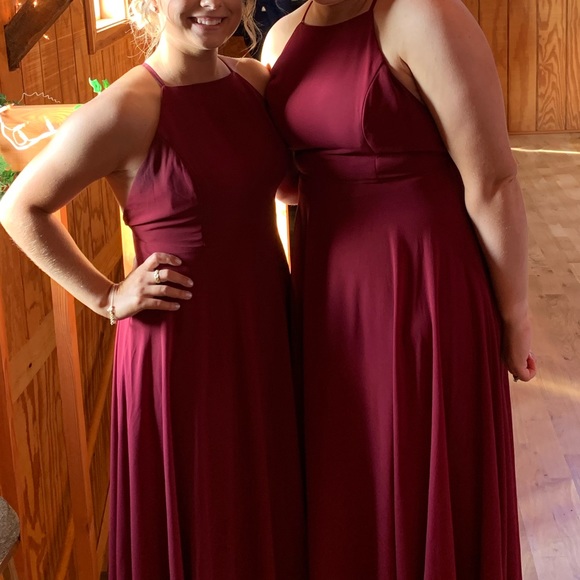 Red Lulus bridesmaid/prom dress - Picture 2 of 4